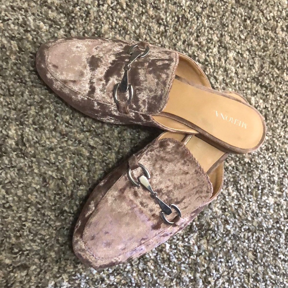 Velvet slip on Sandles